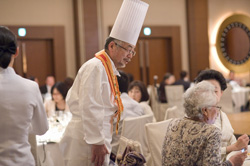 お客様と会話